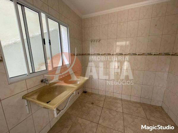 Casa à venda com 3 quartos, 360m² - Foto 23