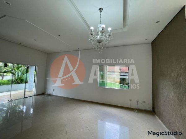 Casa à venda com 3 quartos, 360m² - Foto 3