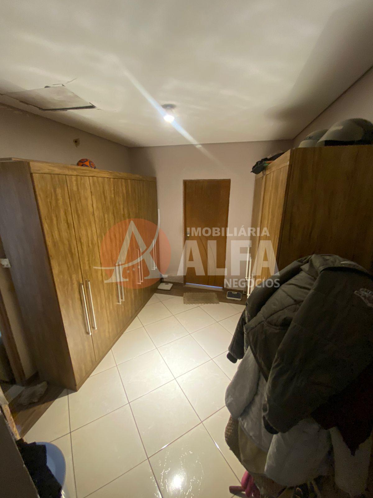 Casa à venda com 2 quartos, 300m² - Foto 10