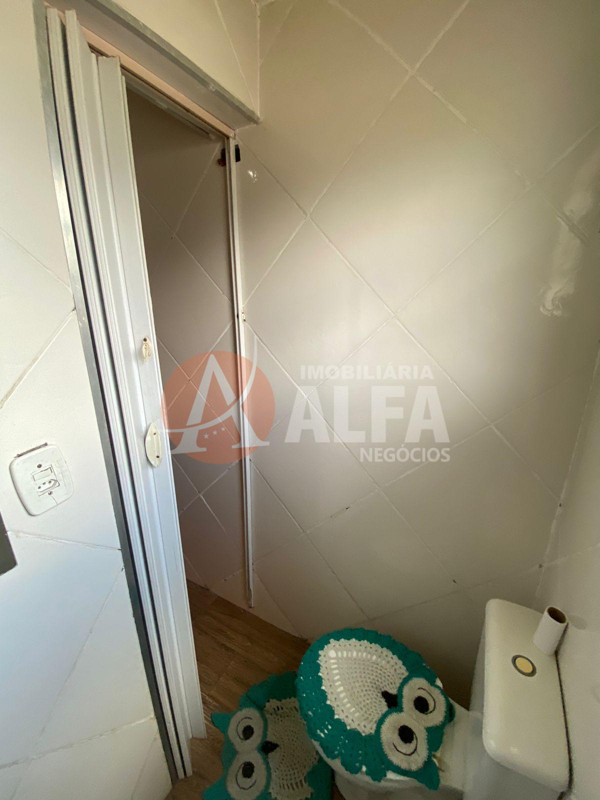 Casa à venda com 2 quartos, 300m² - Foto 8