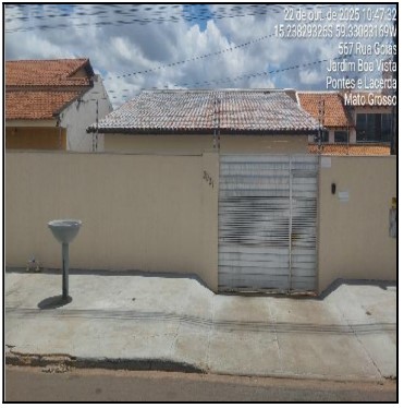 Imóvel com potencial de valorização — Casa no Centro, Pontes e Lacerda - MT, Nº 00, 375m²