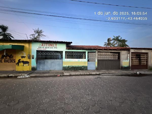 Oportunidade para você — Casa no Centro, Humberto de Campos - MA, Nº 302, 3 quartos, 1 vaga, 675m²