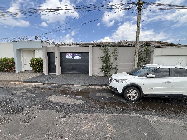 Oferta da Caixa — Casa no Santa Rosa, Uberlandia - MG, Nº 235, 3 quartos, 1 vaga, 250m²