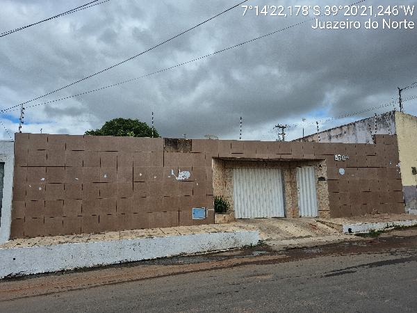 Negócio imperdível — Casa no Frei Damiao, Juazeiro do Norte - CE, Nº 480, 3 quartos, 1 vaga, 600m²