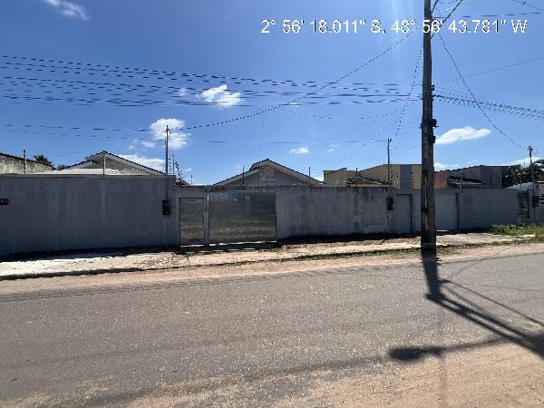 Imóvel com localização privilegiada — Casa no Bairro Aeroporto, Tailandia - PA, Nº 7M, 3 quartos, 1 vaga, 300m²