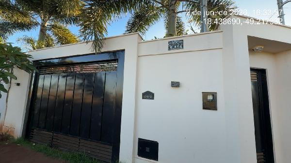 Super oferta — Casa no Jardim Morumbi, Itumbiara - GO, Nº 854, 2 quartos, 2 vagas, 164,42m²