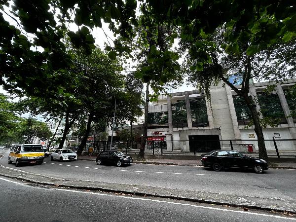 Grupo de Salas Comerciais - Venda