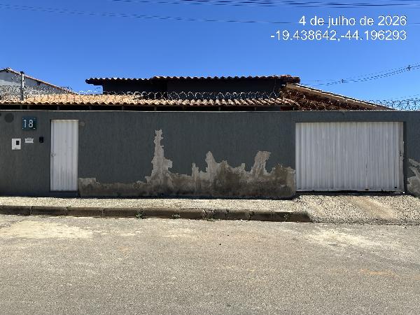 Casa, 3 quartos, 231 m² - Foto 1