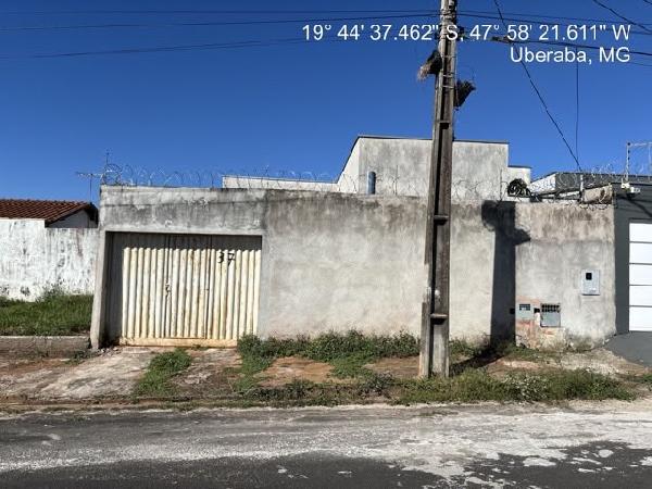Imóvel com ótimo padrão — Casa no Grande Horizonte, Uberaba - MG, Nº 37, 2 quartos, 250m²