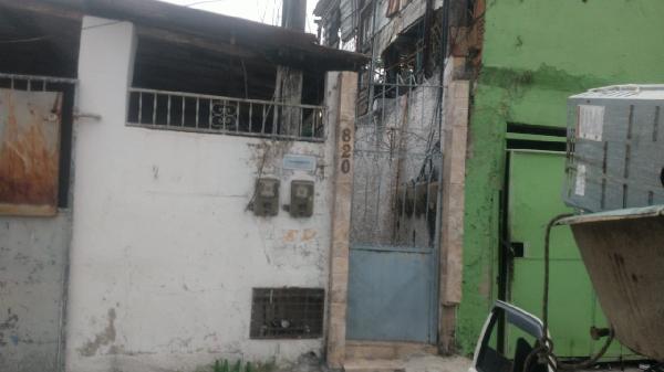 Imóvel pronto para negociar — Casa no Paraiso, Sao Goncalo - RJ, Nº 820, 1 quarto, 300m²