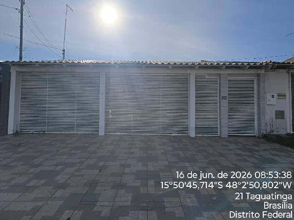Imóvel com boa estrutura — Casa no Taguatinga Sul, Taguatinga - DF, Nº S, 4 vagas, 300m²