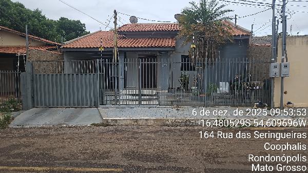Imóvel com boa estrutura — Casa no Fazenda Poroxo, Rondonopolis - MT, Nº 183, 2 quartos, 250m²