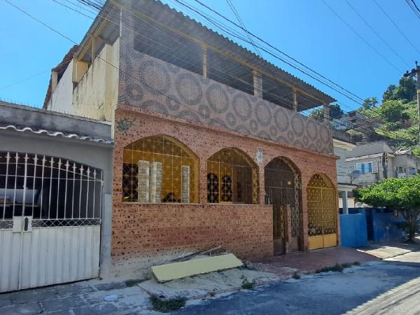 Imóvel com potencial de valorização — Casa no Paraiso, Sao Goncalo - RJ, Nº 355, 3 quartos, 135m²
