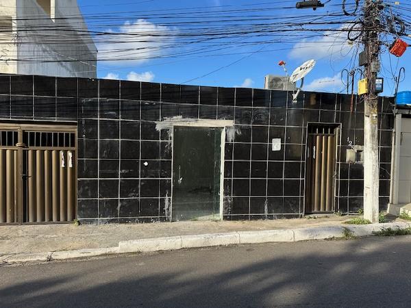 Oferta promissora — Casa no Rio Doce, Olinda - PE, Nº 125, 3 quartos, 1 vaga, 200m²