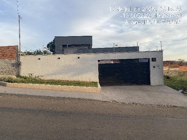 Imóvel com excelente localização — Casa no Setor Pontal Sul, Aparecida de Goiania - GO, Nº S, 3 quartos, 1 vaga, 390m²