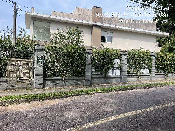 Imóvel com boa estrutura — Casa no Lomba do Pinheiro, Porto Alegre - RS, Nº 630, 3 quartos, 295,27m²
