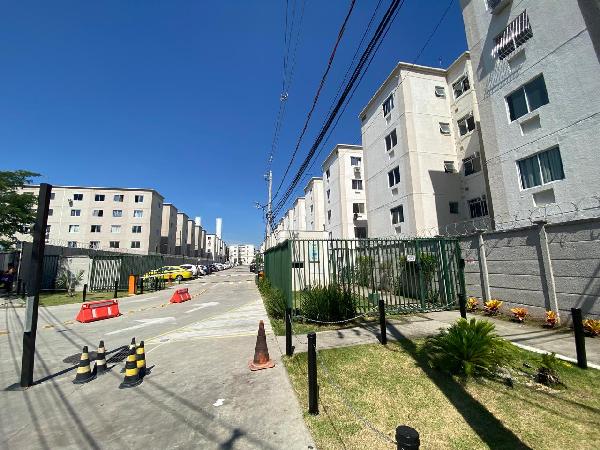 Imóvel com ótima proposta — Apartamento no Bras de Pina, Rio de Janeiro - RJ, Apto 201, 2 quartos, 40m²