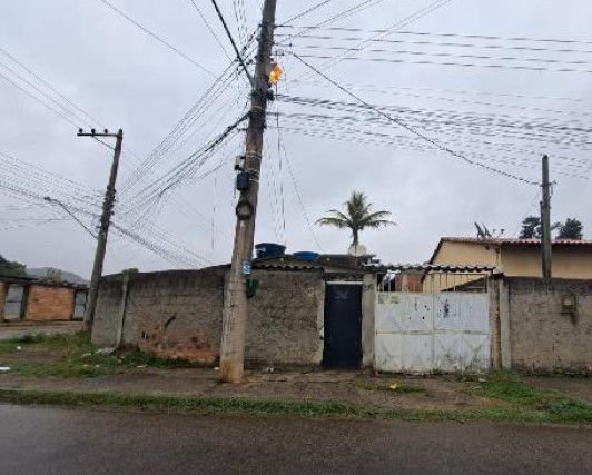 Oferta com vantagem — Casa no Luiz de Camoes, Queimados - RJ, Nº 150, 198,4m²