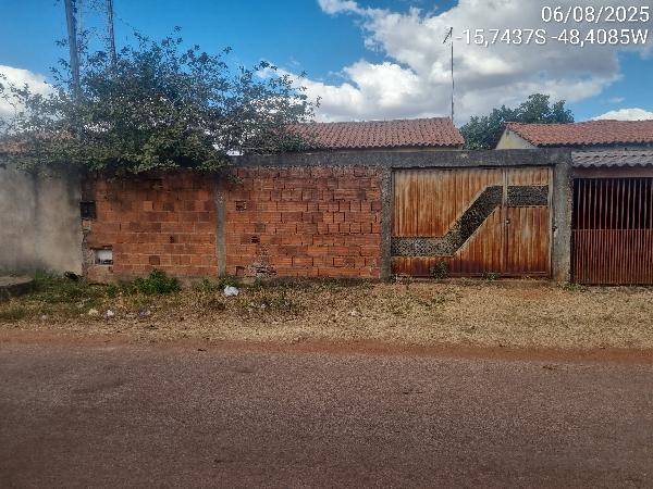 Oportunidade em destaque — Casa no Lot Girassol Residen, Cocalzinho de Goias - GO, N. SN QD 12, 2 quartos, 180m²