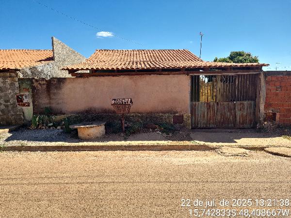 Imóvel com potencial — Casa no Lot Girassol, Cocalzinho de Goias - GO, N. SN LT 14, 2 quartos, 180,4m²