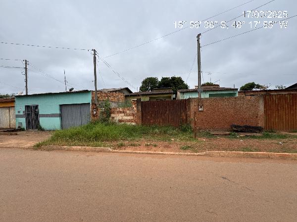 Imóvel em local estratégico — Casa no Jardim Ana Beatriz I, Santo Antonio do Descoberto - GO, N. SN LT 09-A QD 41, 2 quartos, 1 vaga, 219m²