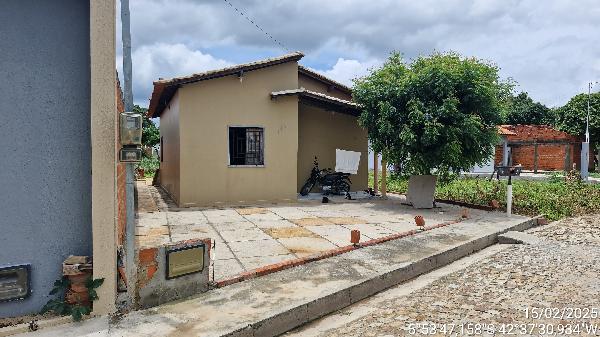 Oportunidade em destaque — Casa no Poeirão, Agua Branca - PI, Nº 112, 2 quartos, 300m²
