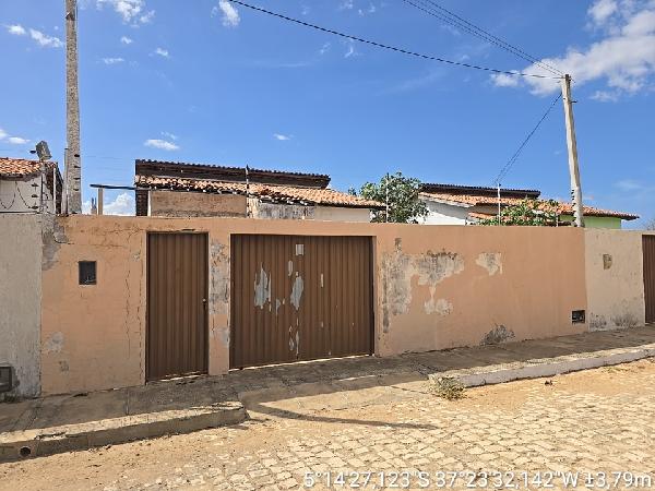 Chance única — Casa no Itapetinga, Mossoro - RN, Nº 145, 2 quartos, 200m²