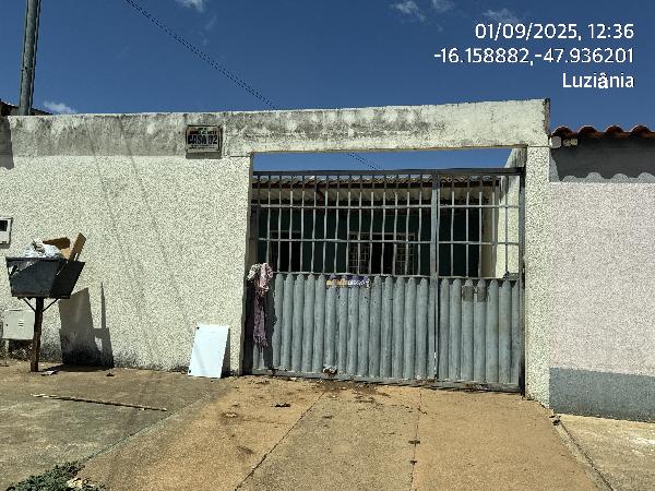 Oportunidade em destaque — Casa no Parque Industrial Mingone, Luziania - GO, Nº S, 2 quartos, 1 vaga, 175,38m²