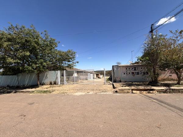 Oportunidade para moradia — Casa no Mansoes de Recreio Estrela Dalva Iv, Luziania - GO, N. SN CS 14 LT 10A RUA 28, 2 quartos, 1 vaga, 150m²