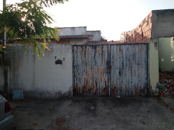 Imóvel com bom aproveitamento — Casa no Vertente, Horizonte - CE, Nº 318, 2 quartos, 1 vaga, 444,39m²