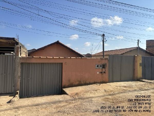 Grande chance — Casa no Sao Francisco de Assis, Esmeraldas - MG, Nº 85, 2 quartos, 1 vaga, 106m²