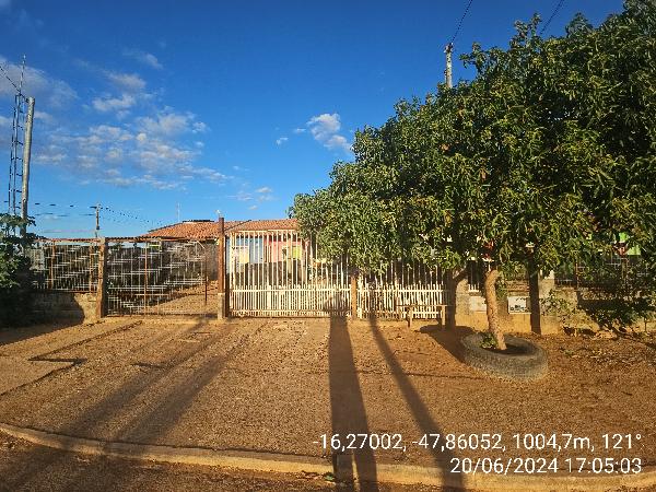 Oferta vantajosa — Casa no Jardim Bandeirante, Luziania - GO, N. SN CS 01 LT 14 RUA 23, 2 quartos, 1 vaga, 180m²