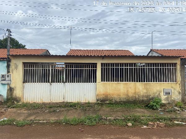 Imóvel com ótimo custo — Casa no Lot Girassol, Cocalzinho de Goias - GO, N. SN QD 21, 2 quartos, 180m²