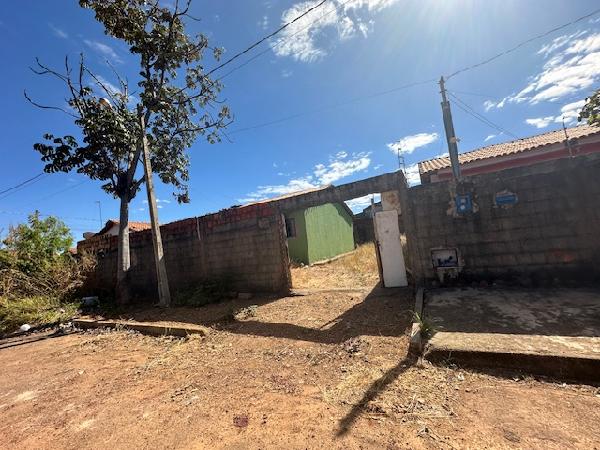 Imóvel para investir — Casa no Itamar Nobrega Ii, Cocalzinho de Goias - GO, N. SN QD 17, 2 quartos, 186,87m²