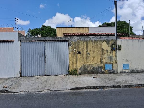 Condição facilitada — Casa no Vertente, Horizonte - CE, Nº 209, 2 quartos, 1 vaga, 282m²