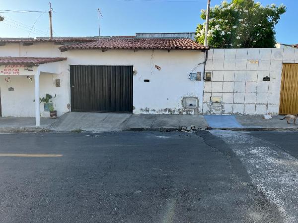 Condição facilitada — Casa no Vertente, Horizonte - CE, Nº 27, 2 quartos, 1 vaga, 282m²