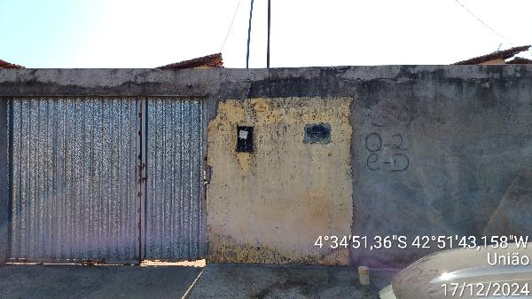 Oferta especial — Casa no Centro, Uniao - PI, Nº S, 2 quartos, 1 vaga, 200m²