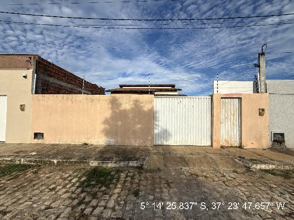 Condições especiais — Casa no Itapetinga, Mossoro - RN, Nº 20, 2 quartos, 1 vaga, 200m²