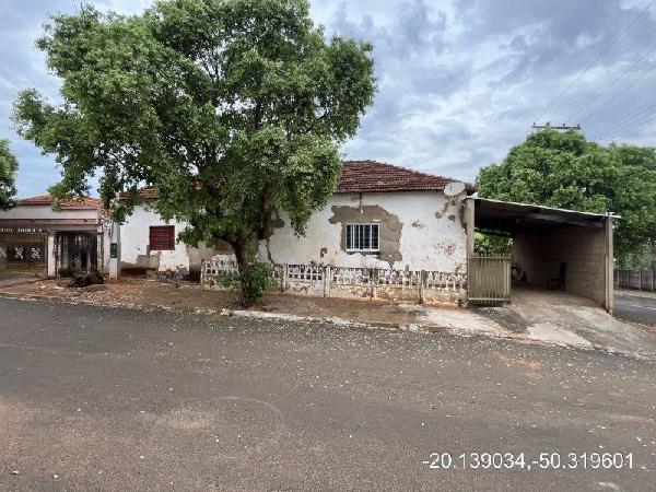 Imóvel com excelente proposta — Casa no Brasilandia, Fernandopolis - SP, Nº 921, 3 quartos, 400m²