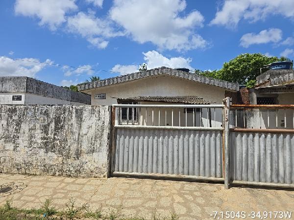 Imóvel com excelente localização — Casa no Comercial Norte, Bayeux - PB, Nº 285, 2 quartos, 1 vaga, 117,42m²