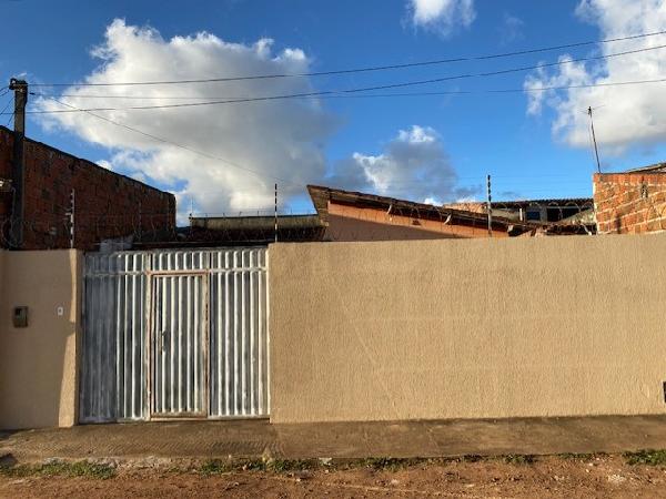 Chance única — Casa no Centro, Macaiba - RN, Nº 272, 2 quartos, 200m²