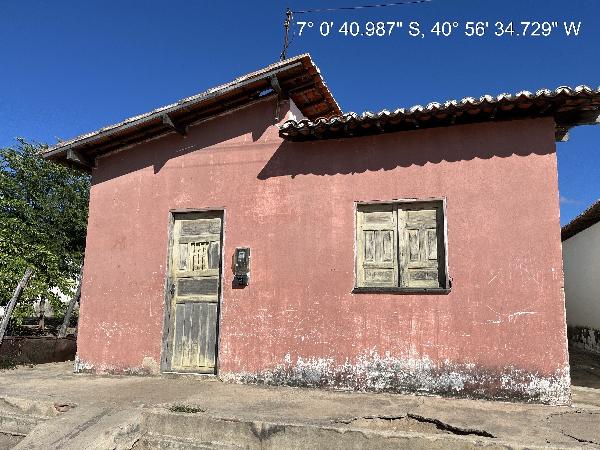 Oferta especial — Casa no Sao Jose, Alagoinha do Piaui - PI, Nº 105, 2 quartos, 1 vaga, 168m²