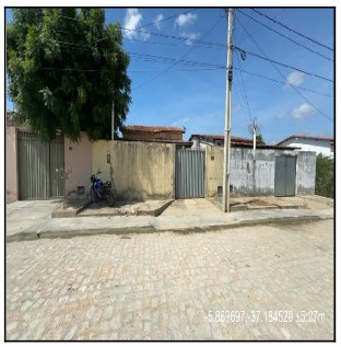 Imóvel bem posicionado — Casa no Centro, Triunfo Potiguar - RN, Nº 404, 2 quartos, 1 vaga, 200m²