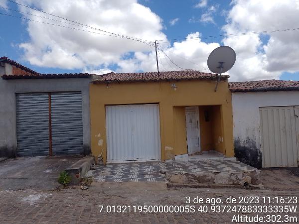 Imóvel com grande valor — Casa no Centro, Alagoinha do Piaui - PI, Nº 180, 2 quartos, 150m²