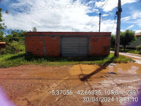 Imóvel selecionado — Casa no Cidade Nova, Demerval Lobao - PI, Nº 920, 2 quartos, 230m²