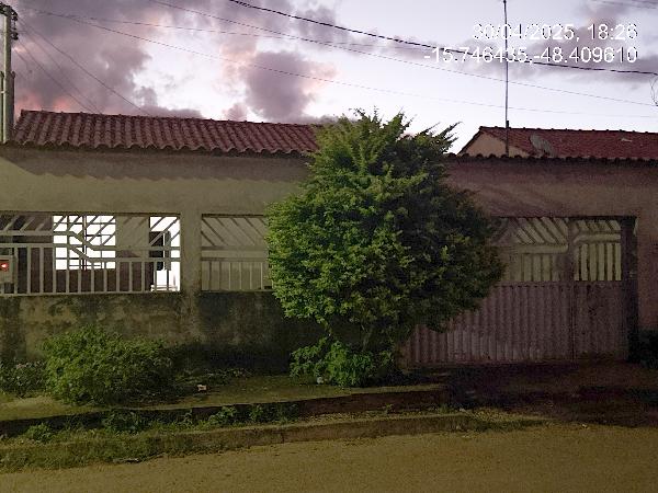 Oferta imperdível — Casa no Lot Girassol Residen, Cocalzinho de Goias - GO, N. SN LT 20, 2 quartos, 180m²