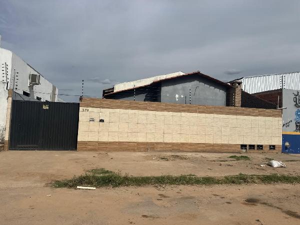 Condições especiais — Casa no Santa Cruz, Luis Eduardo Magalhaes - BA, Nº 370, 2 quartos, 1 vaga, 98m²