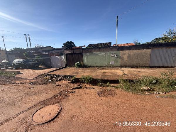 Oferta com vantagem — Casa no Parque Estrela Dalva Xii, Santo Antonio do Descoberto - GO, 2 quartos, 225m²