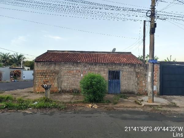 Negócio especial — Casa no Jardim Bom Viver Iv, Lins - SP, Nº 11, 2 quartos, 2 vagas, 212,62m²