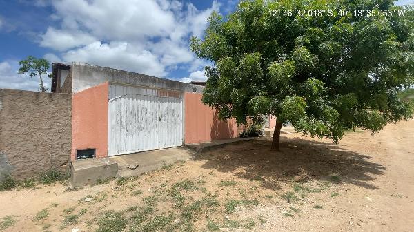 Imóvel com excelente localização — Casa no Bairro da Boiadeira, Iacu - BA, Nº 41, 2 quartos, 1 vaga, 160m²
